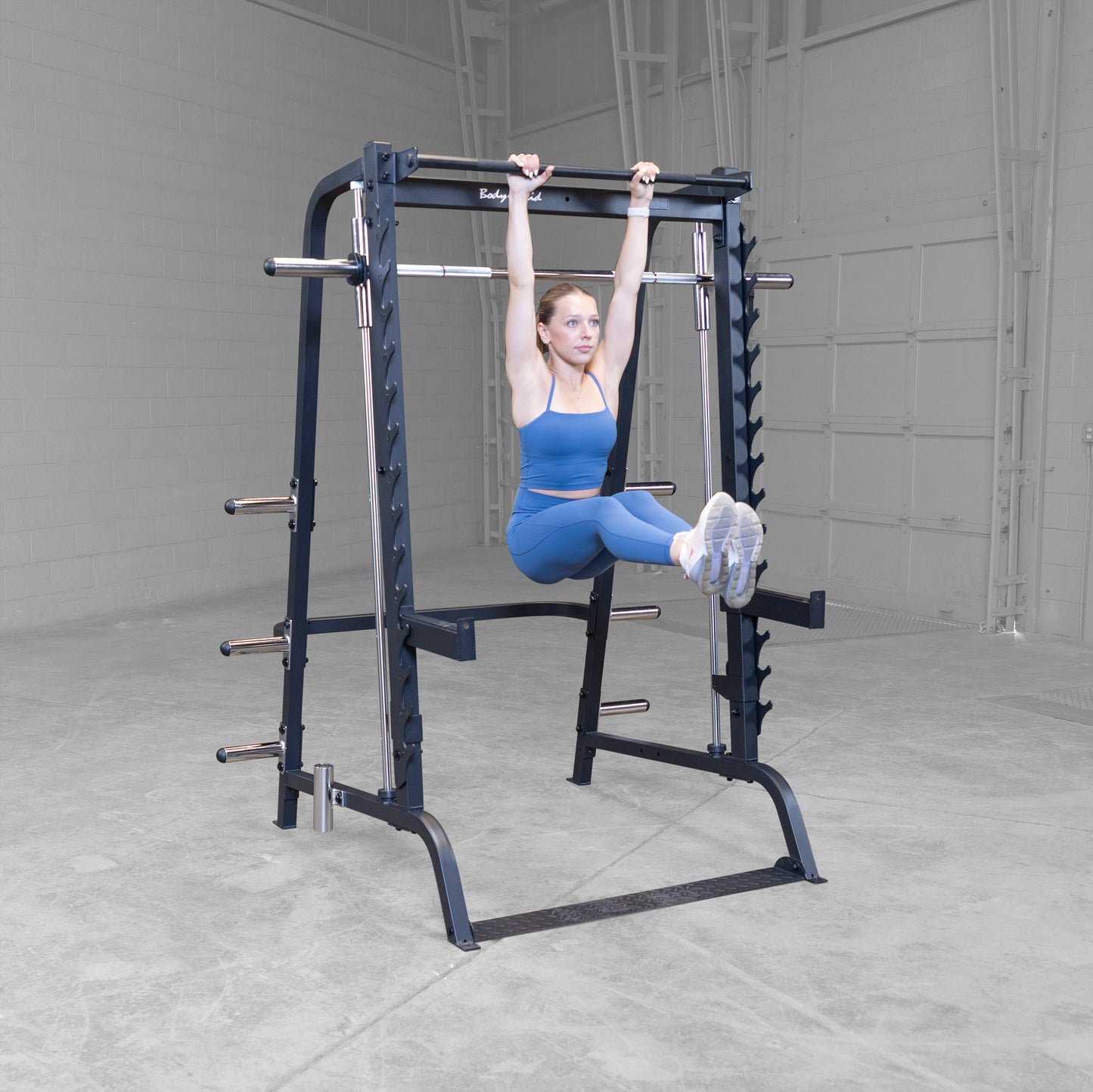 Pull-up bar on the Body-Solid G348B Series 7 Smith Machine