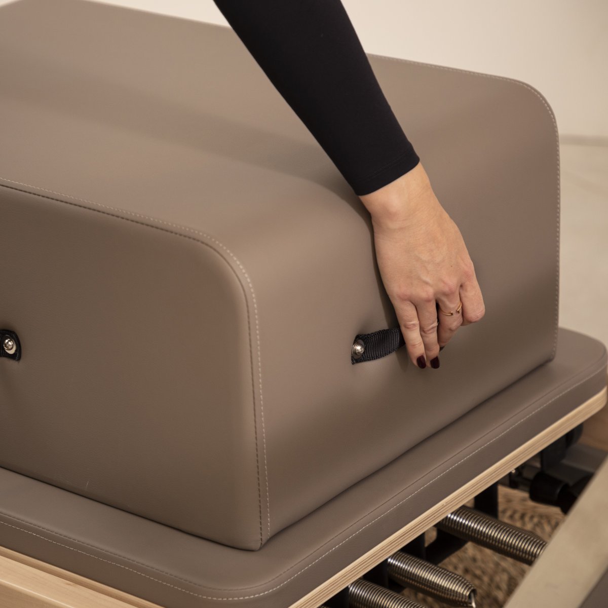 Elina Pilates Master Instructor™ Reformer with Mini-Tower | Grey – Professional Maple Pilates System