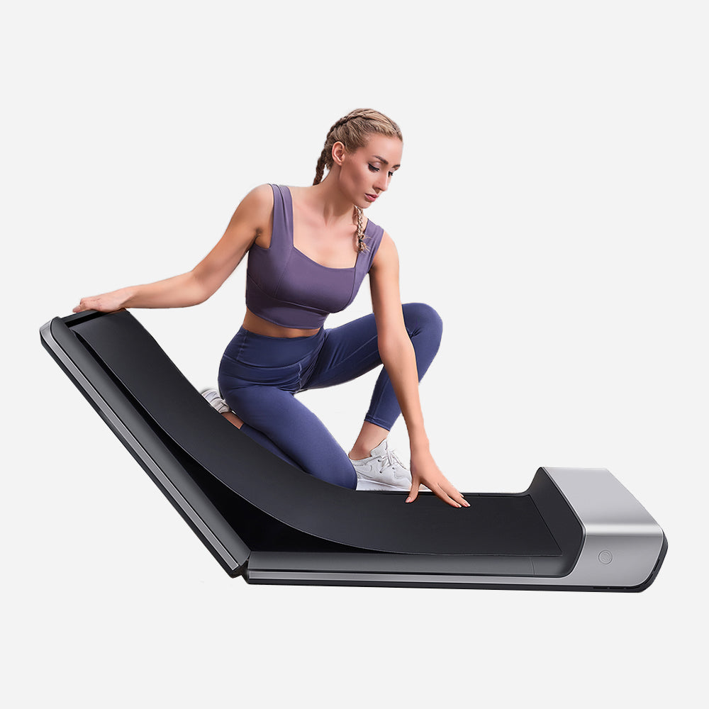Folding technology of the WalkingPad P1 that allows space-saving storage.