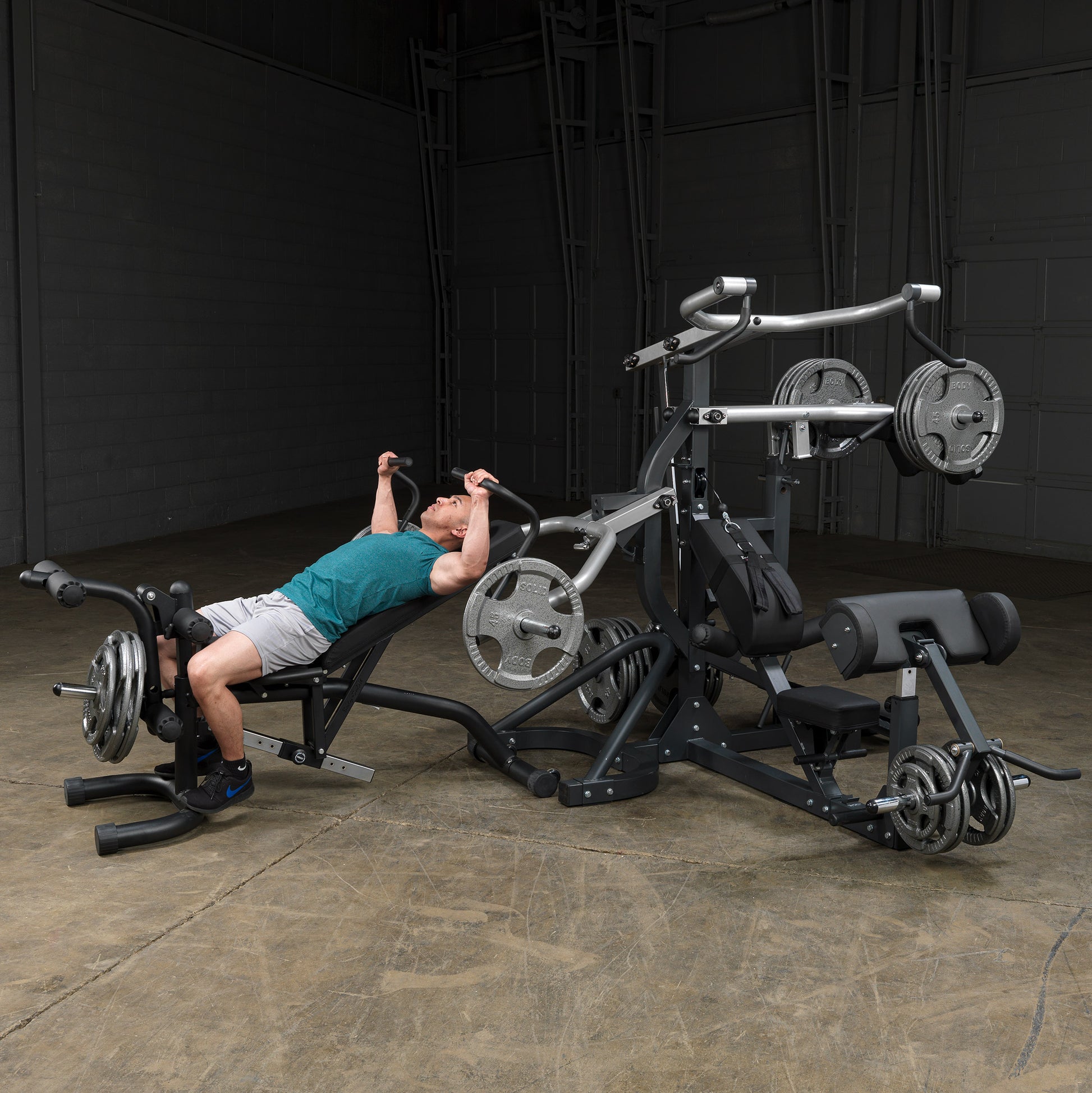 Multi-station strength training setup Body-Solid SBL460P4 Freeweight Gym